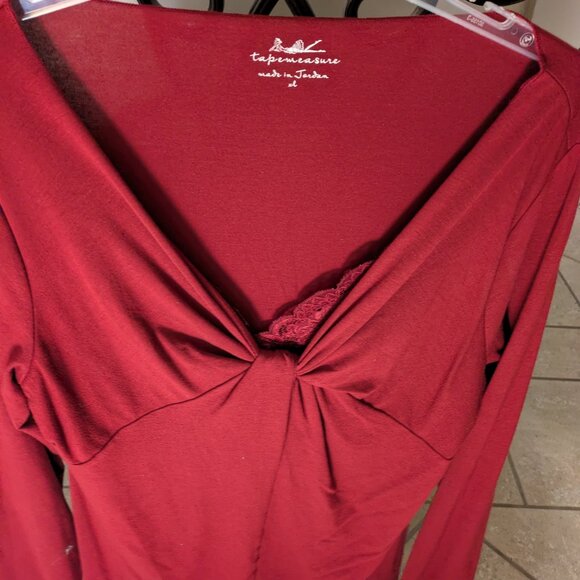 Pretty blouse. - Picture 1 of 3